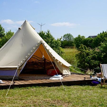Saare Glamping 호텔 Salme 외부 사진